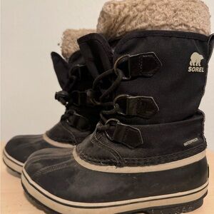 Sorel Black and Tan Insulated Boots